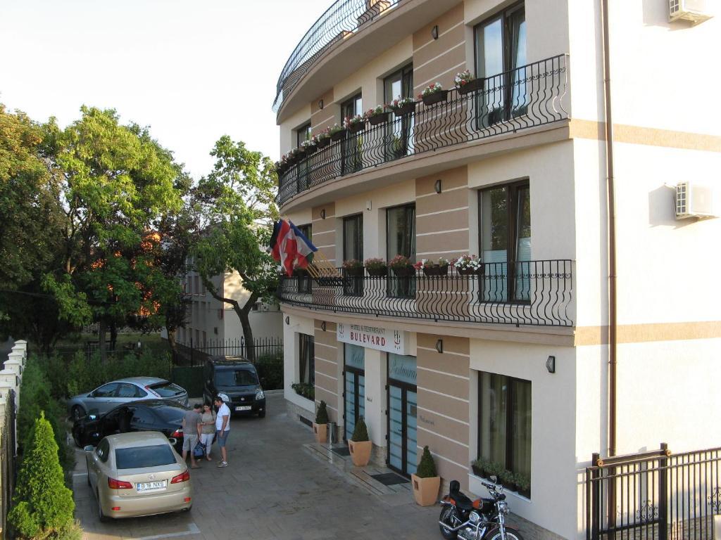 Hotel Bulevard Oradea Exterior photo